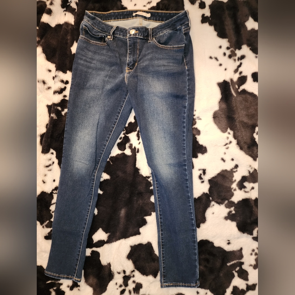Levi's 711 Skinny jeans